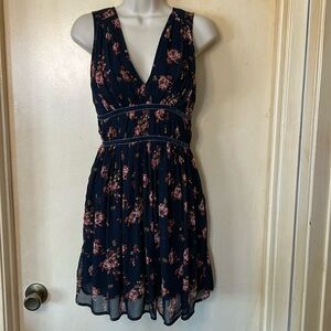 Abercrombie and Fitch navy blue floral chiffon mini dress size S